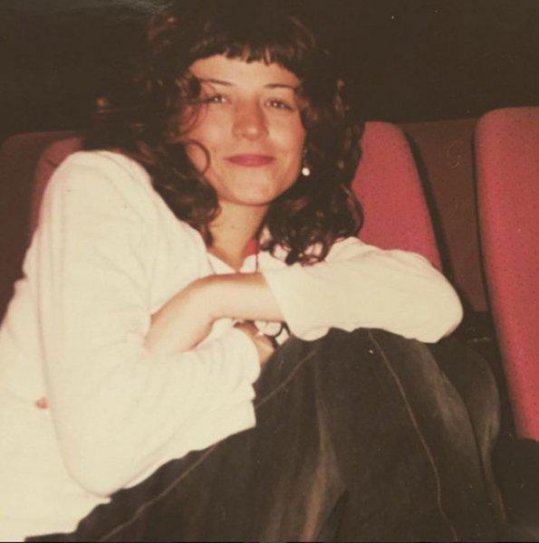 Oyuncu Gonca Vuslateri eski haliyle dalga geçti 