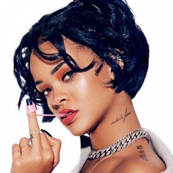 Ünlü şarkıcı Rihanna'nın farklı tarzları 
