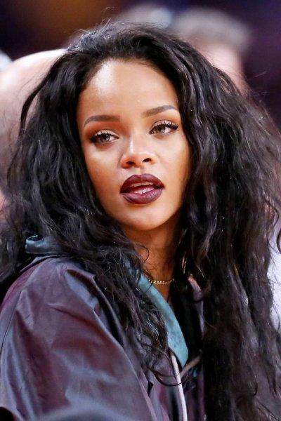 Ünlü şarkıcı Rihanna'nın farklı tarzları 