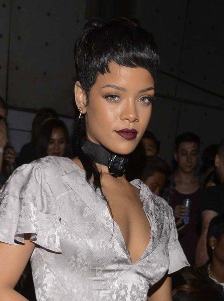 Ünlü şarkıcı Rihanna'nın farklı tarzları 