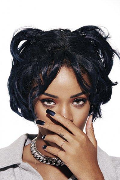 Ünlü şarkıcı Rihanna'nın farklı tarzları 