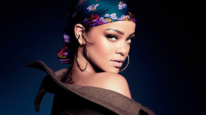 Ünlü şarkıcı Rihanna'nın farklı tarzları 