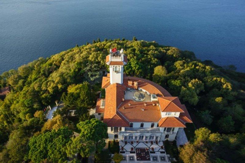 İstanbul'da dış mekan düğün fotoğrafı için en iyi 13 yer