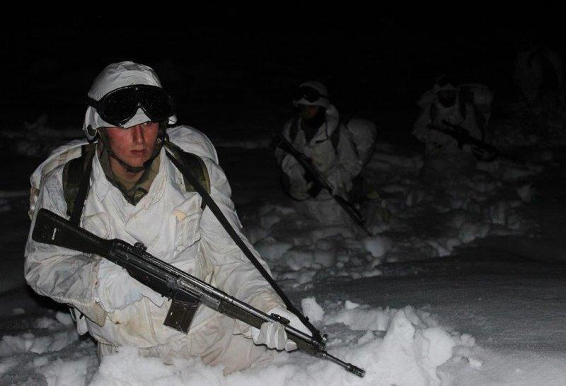 Komandolar eksi 20 derecede eğitimde