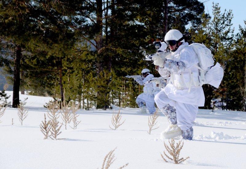 Komandolar eksi 20 derecede eğitimde
