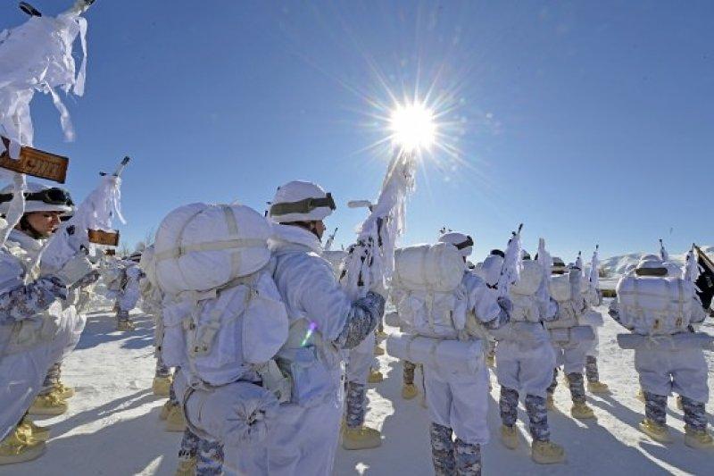 Komandolar eksi 20 derecede eğitimde