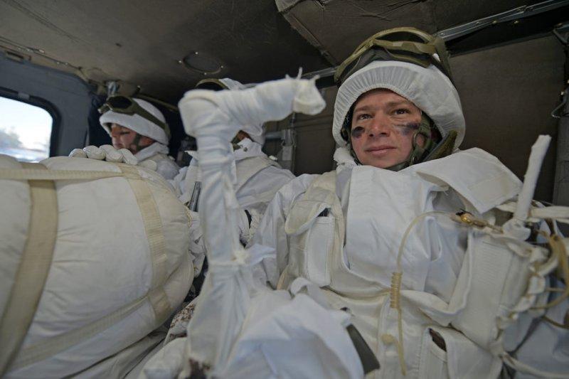 Komandolar eksi 20 derecede eğitimde