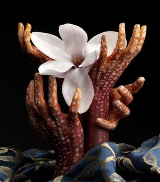 İnsan eline yapılan boyama sanatı 