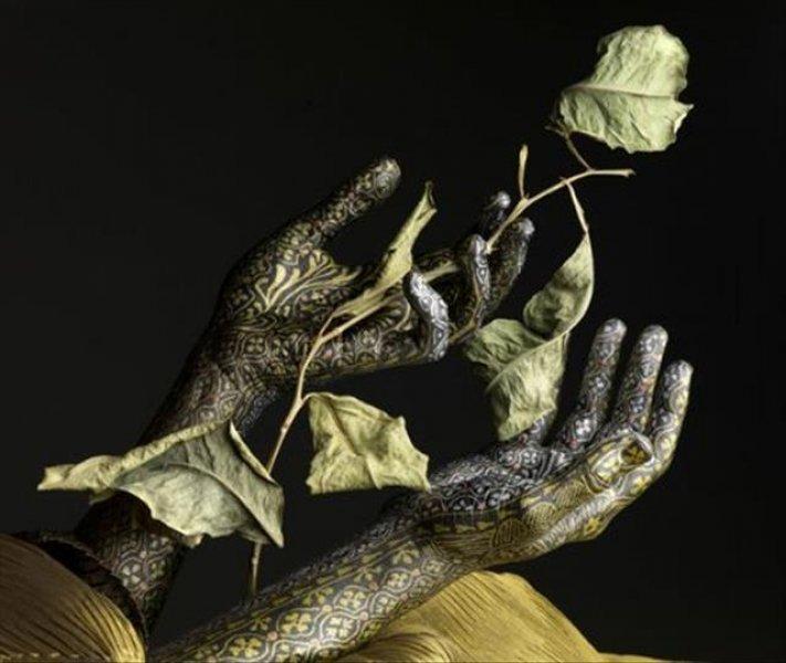 İnsan eline yapılan boyama sanatı 