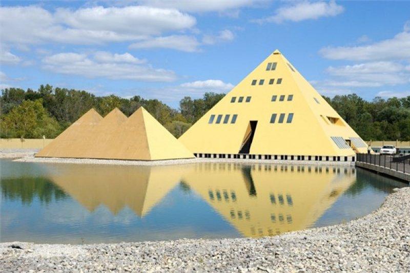 Dünyanın en ilginç evleri