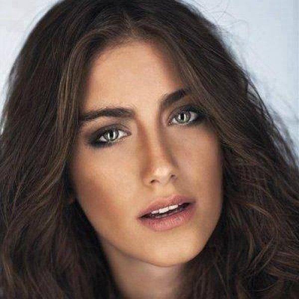 Hazal Kaya'nın son hali hayranlarını şaşırttı 