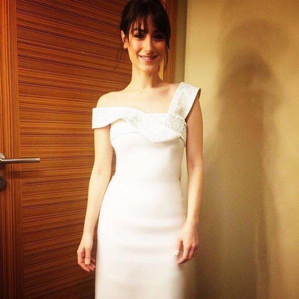 Hazal Kaya'nın son hali hayranlarını şaşırttı 