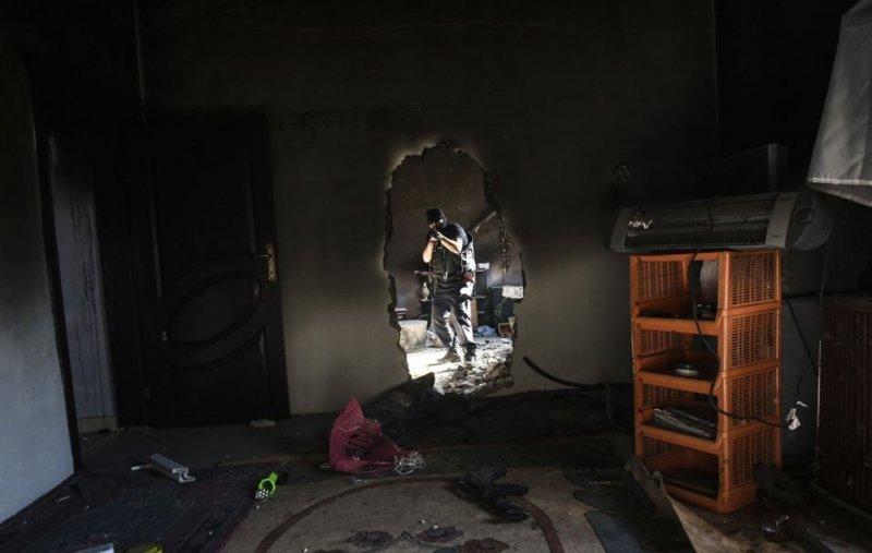 Teröristlerin kilit taşlarından yaptığı tünel bulundu