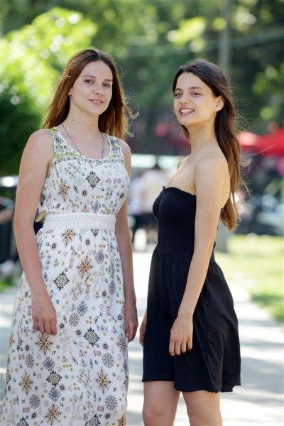 Paramparça'nın Cansu'su Şevval Sam'ın oğluyla yakalandı