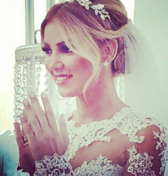 İbrahim Tatlıses Petek Dinçöz'ün fotoğrafını paylaştı