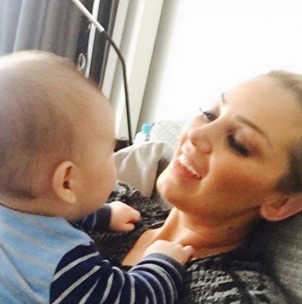 İbrahim Tatlıses Petek Dinçöz'ün fotoğrafını paylaştı