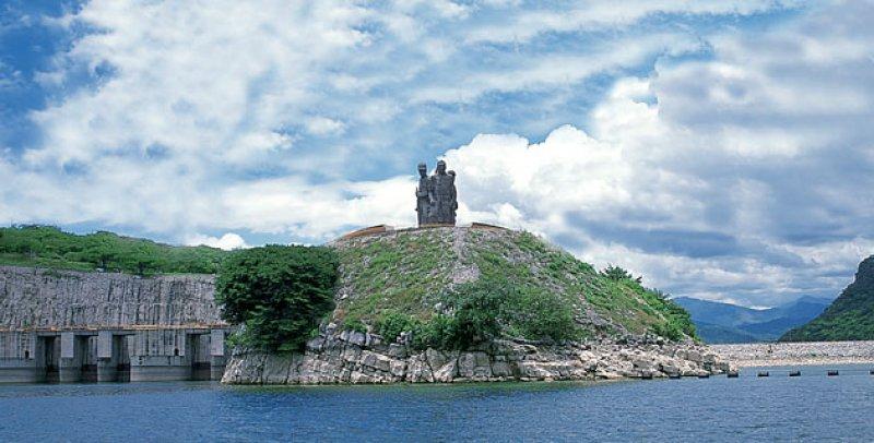 Dünyanın en yüksek barajları 