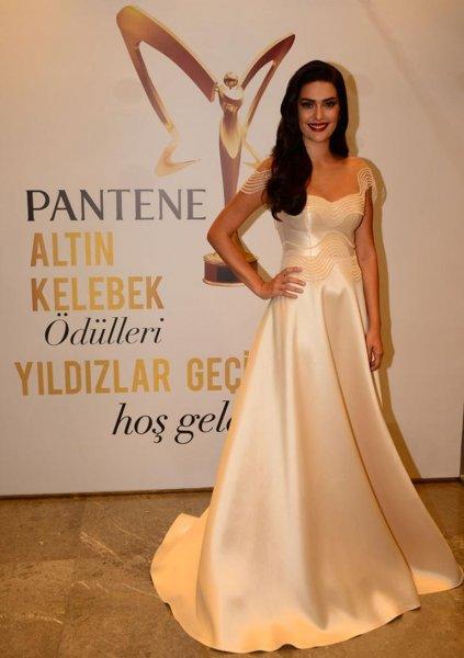 Türkiye'nin en güzel ve en uzun kadınları 