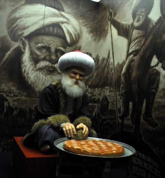 Yılmaz Büyükerşen'in balmumu heykelleri