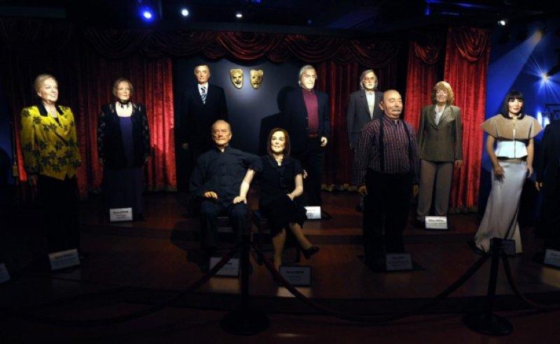 Yılmaz Büyükerşen'in balmumu heykelleri