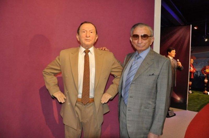 Yılmaz Büyükerşen'in balmumu heykelleri