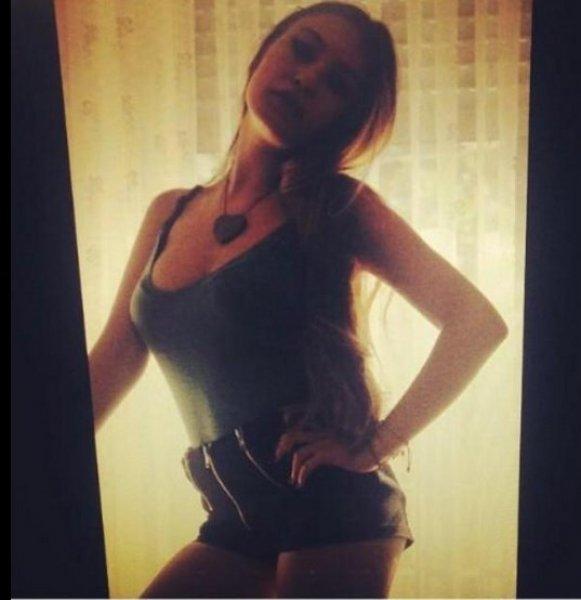 Yasmin Erbil'in Instagram fotoğrafları 