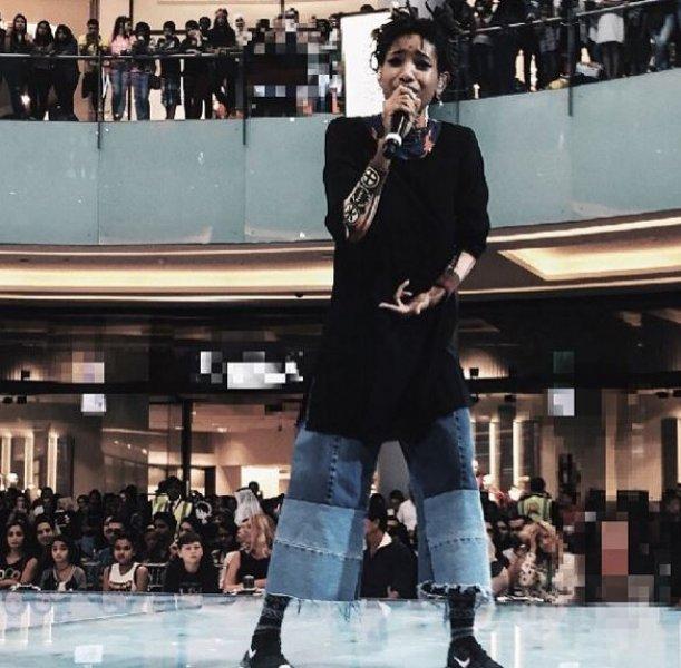 Willow Smith 15 yaşında marka elçisi oldu