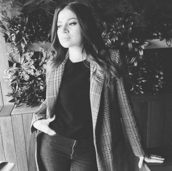  Derya Açıkgöz görücüye çıkıyor