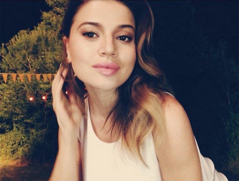  Derya Açıkgöz görücüye çıkıyor