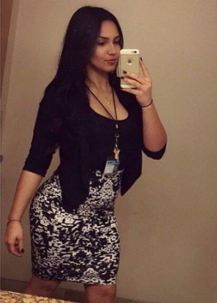 Vücuduyla dikkat çeken fitness güzeli Natascha Encinosa  