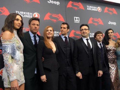 Batman Superman'e Karşı filminin prömiyeri yapıldı