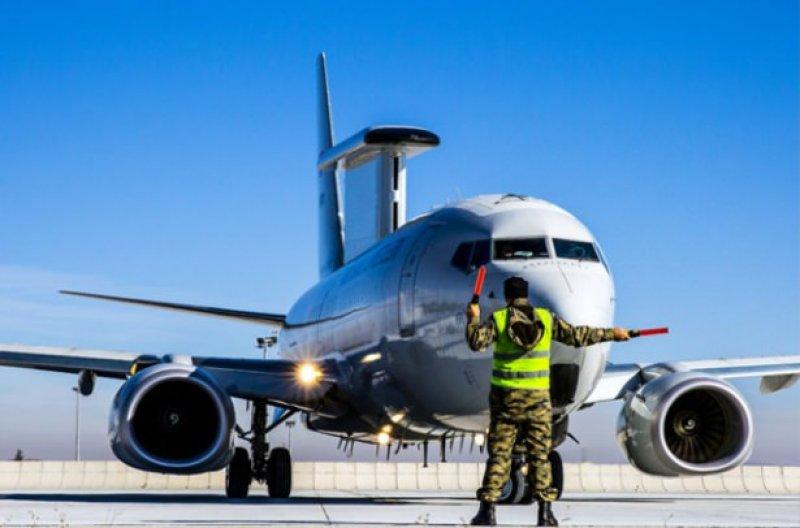 Türkiye'nin gökyüzündeki gözü: HİK Uçakları 