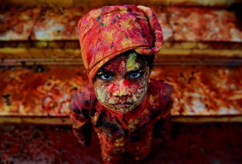 Hindistan'da renklerin bayramı: Holi Festivali