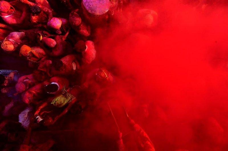Hindistan'da renklerin bayramı: Holi Festivali