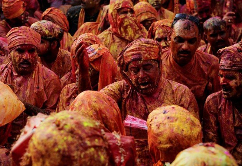 Hindistan'da renklerin bayramı: Holi Festivali