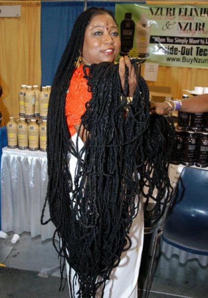 Dünyanın en uzun rasta saçlı kadını: Asha Mandela