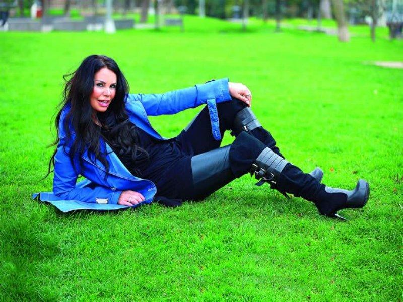 Bir diziyle şöhret olan oyuncu: Serpil Çakmaklı