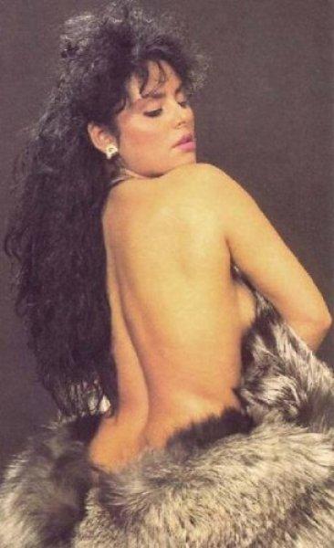 Bir diziyle şöhret olan oyuncu: Serpil Çakmaklı