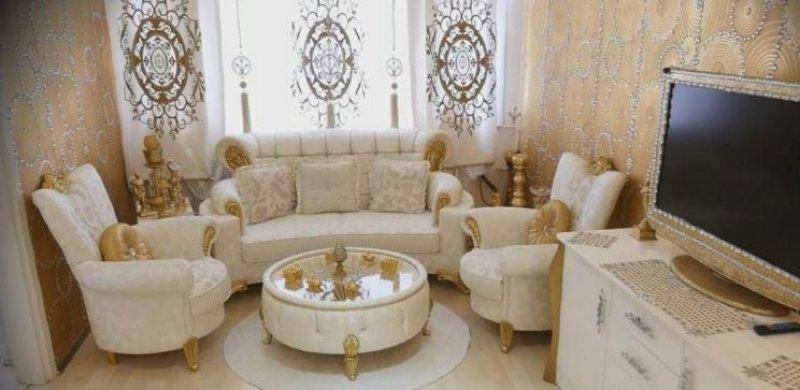 Kobra Murat evinin kapılarını açtı 