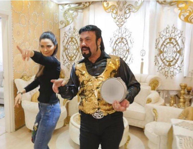 Kobra Murat evinin kapılarını açtı 