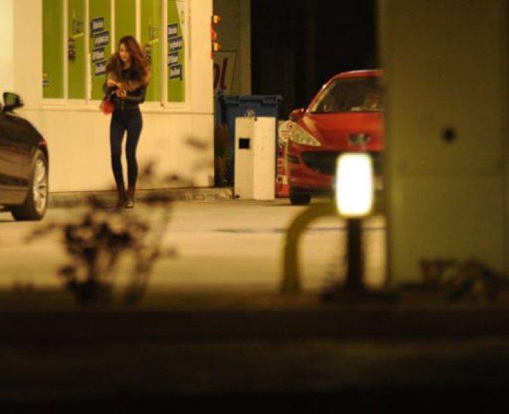 Caner Erkin yeni sevgilisiyle yakalandı