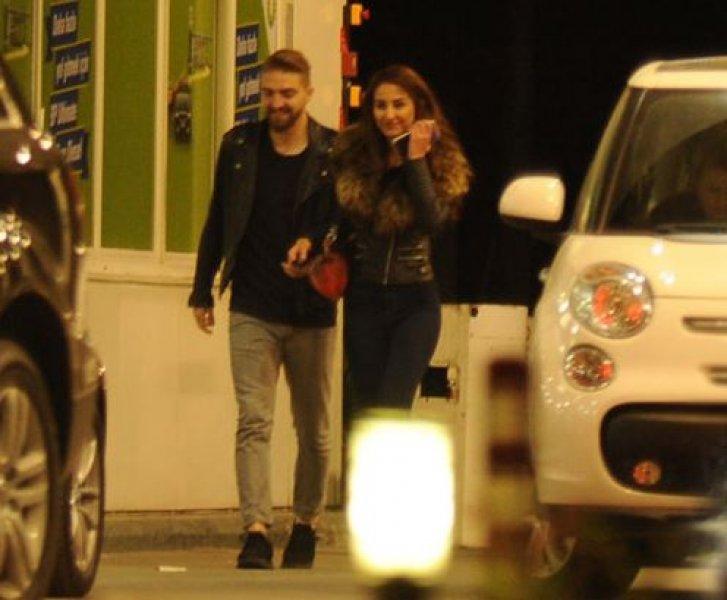 Caner Erkin yeni sevgilisiyle yakalandı