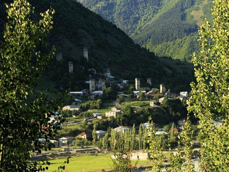 Kafkas Dağlarında yaşayan Svanlar kendi kültürünü yaşatıyor 