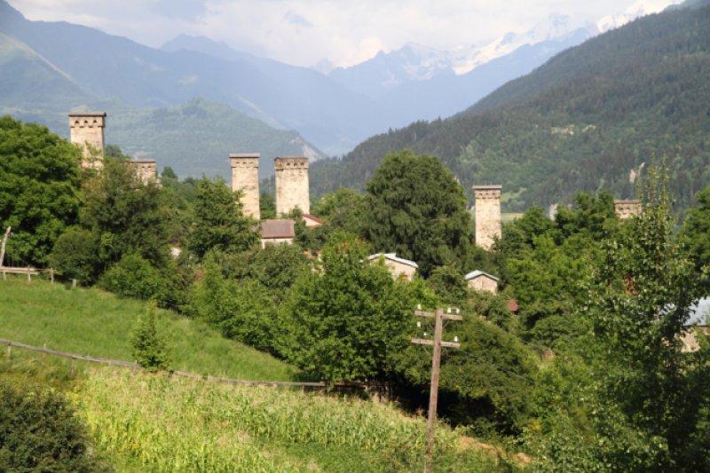 Kafkas Dağlarında yaşayan Svanlar kendi kültürünü yaşatıyor 