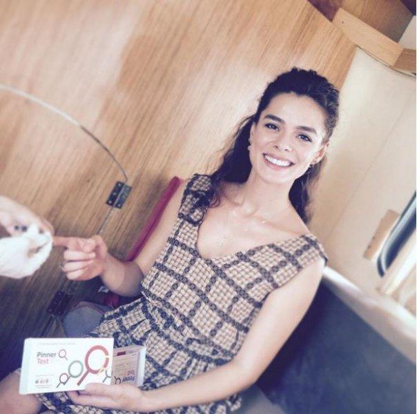 Özge Özpirinçci yeni yaşını kutladı