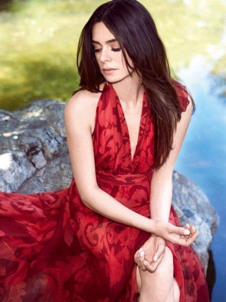 Özge Özpirinçci yeni yaşını kutladı