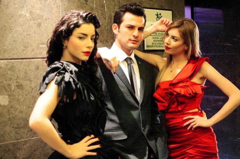 Merve Boluğur Sinem'in düğününe gitmeyecek 