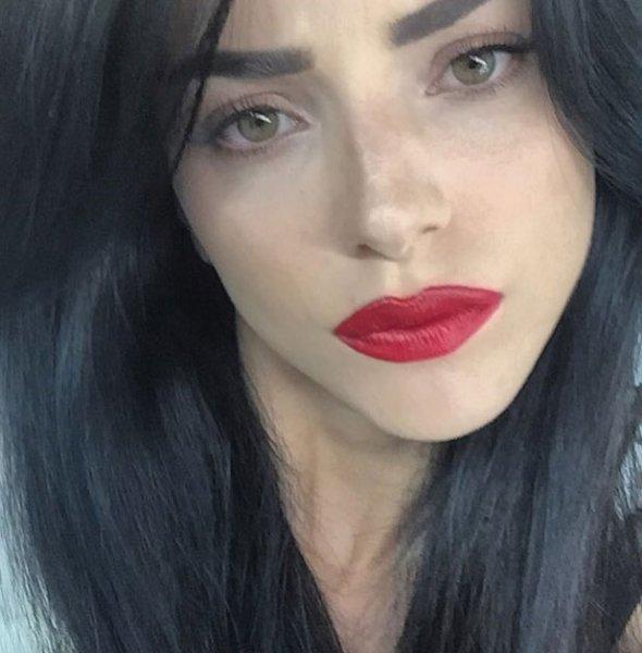 Merve Boluğur Sinem'in düğününe gitmeyecek 