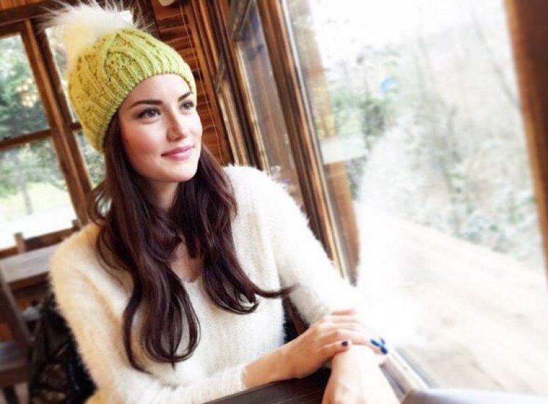 Fahriye Evcen gelinlik giydi