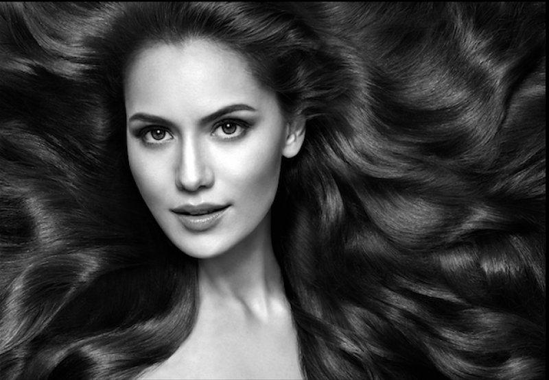 Fahriye Evcen gelinlik giydi